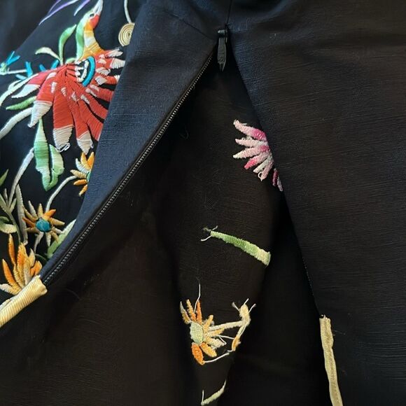 Vintage J-M-Cochet Black Linen Floral Embroidered Kimono Style Top, size 8 - Picture 9 of 10
